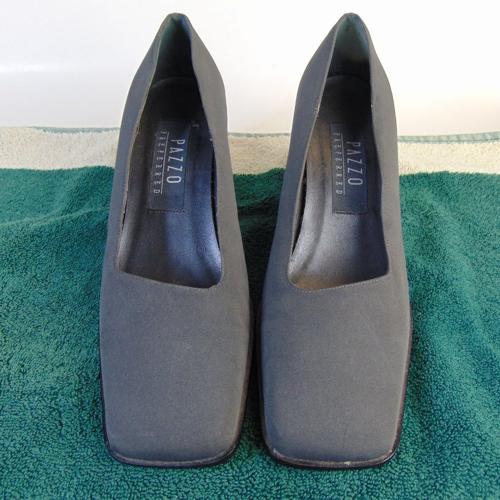 PAZZO Preferred Shoe Size 9M